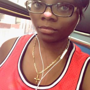 Meet your Posher, Corinne